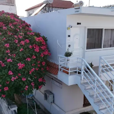 Διαμέρισμα Capsule House - Modern Near Old Town And *
